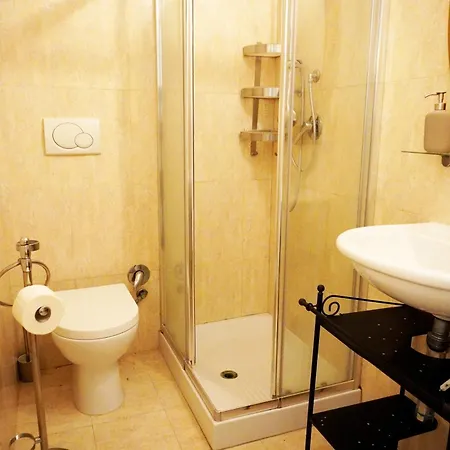 Steps From The Vatican 4* روما