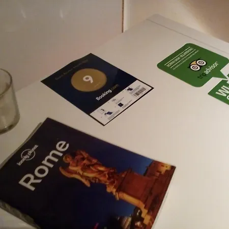 Steps From The Vatican بيت ضيافة 4*