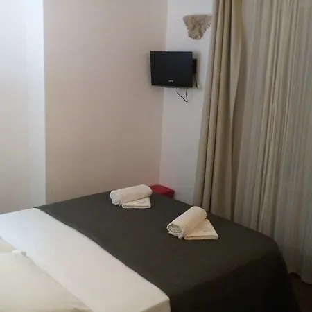 Steps From The Vatican 4* روما