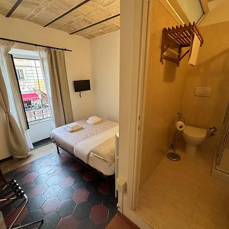 Steps From The Vatican 4* روما