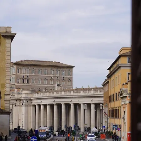Steps From The Vatican 4* روما