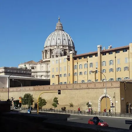 بيت ضيافة Steps From The Vatican